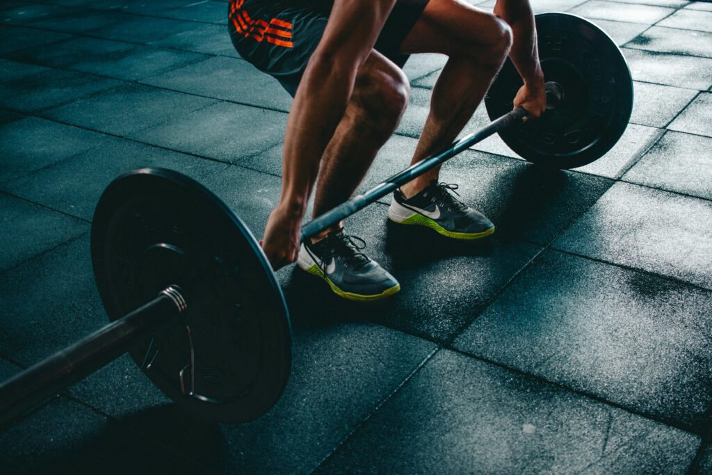 Deadlifts: De Koning van de Compound Oefeningen en Het Belang van Een Perfecte Houding